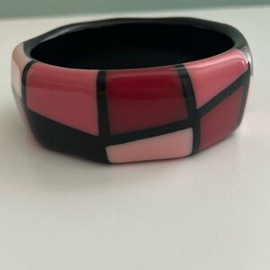 Vintage Lucite Geometric Print Pink Bangle